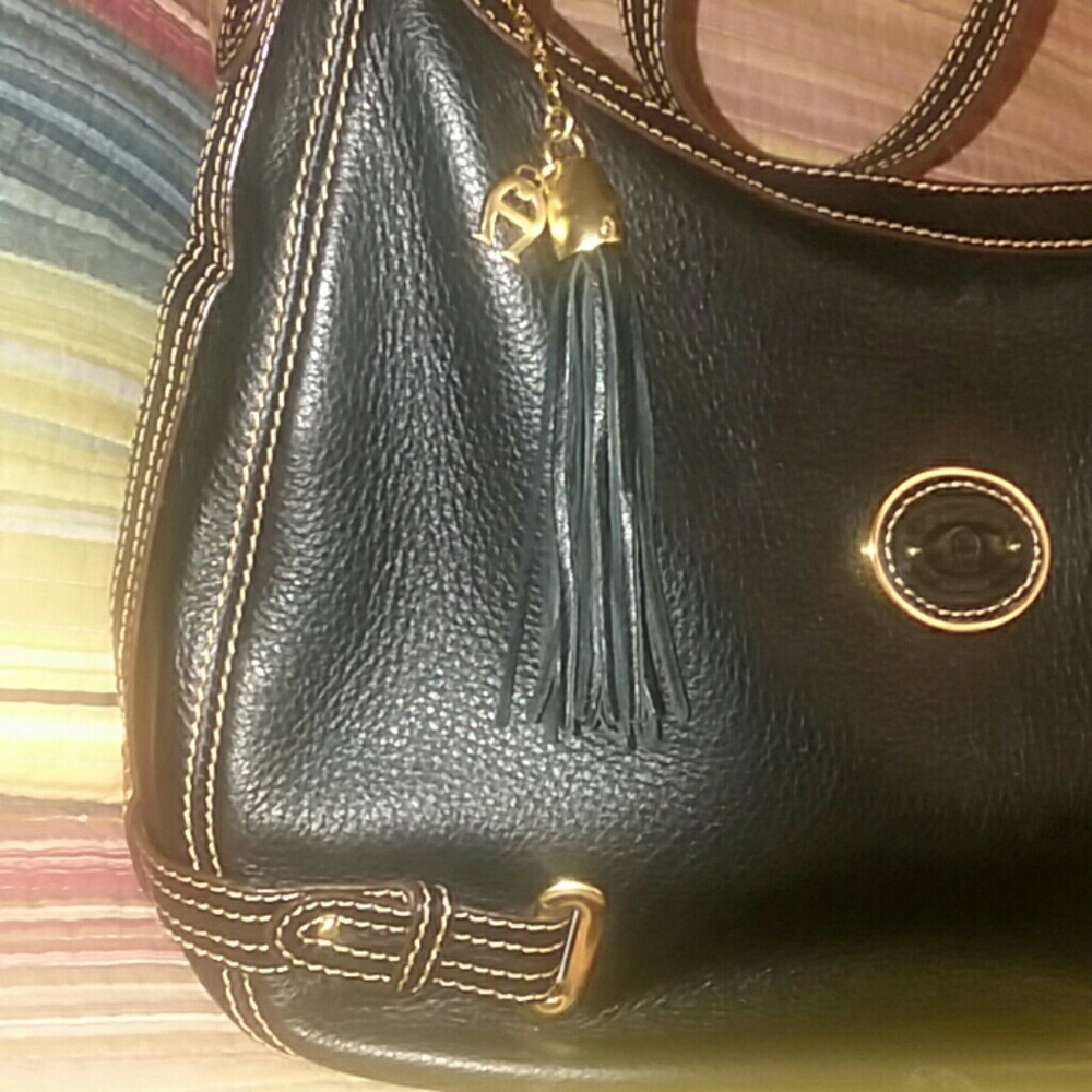 Aigner Handbag - Picture 2 of 8